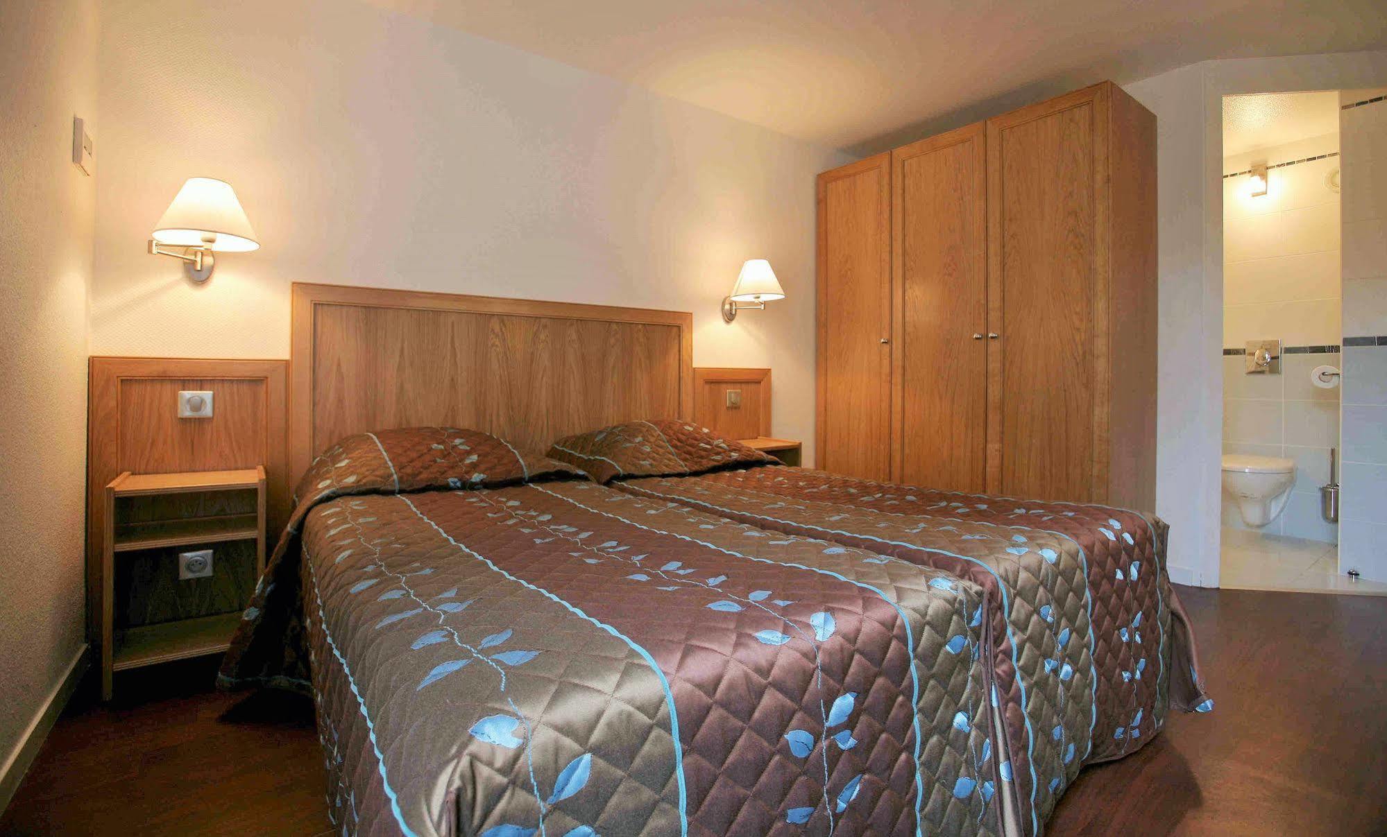 Hotel Le Relais Des Champs Eugenie-les-Bains Zewnętrze zdjęcie