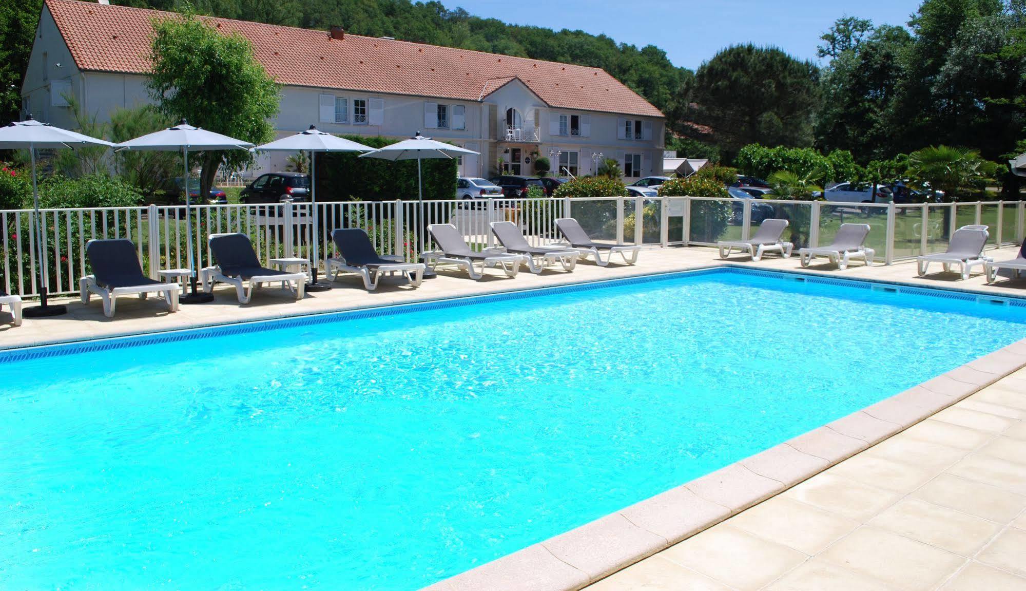 Hotel Le Relais Des Champs Eugenie-les-Bains Zewnętrze zdjęcie
